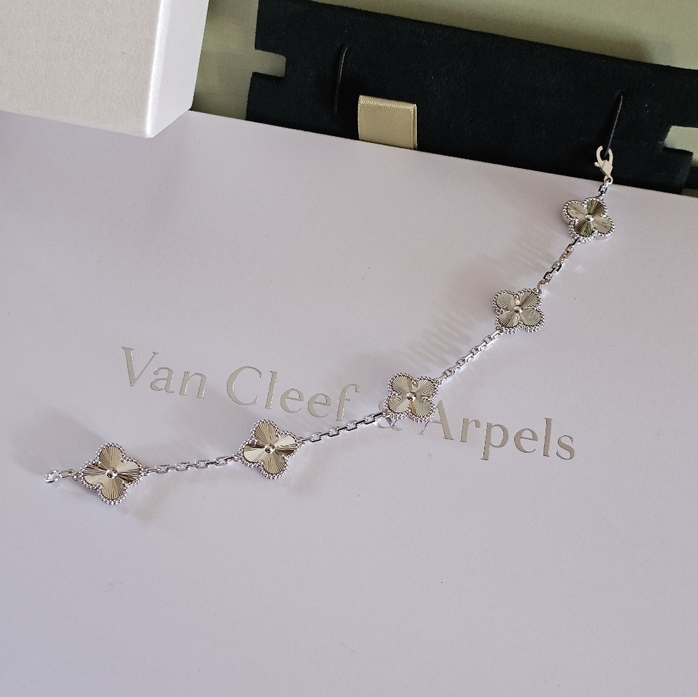 VAN CLEEF & ARPELS 18K White Gold Guilloche Vintage Alhambra Bracelet 5motif - Picture 2 of 16